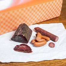 Lataa kuva Galleria-katseluun, Lahjapakkaus pieni. Nouto vain Bosgårdista